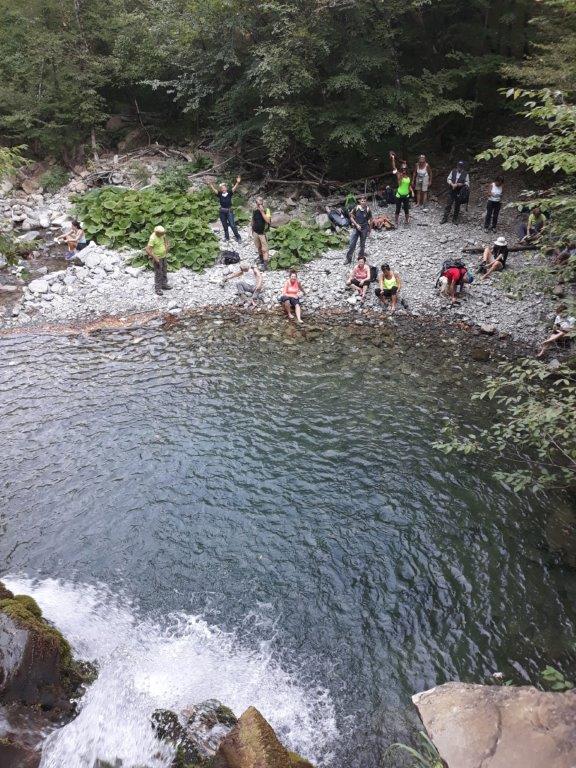 18 - Postini in pausa alla cascata del Boreca