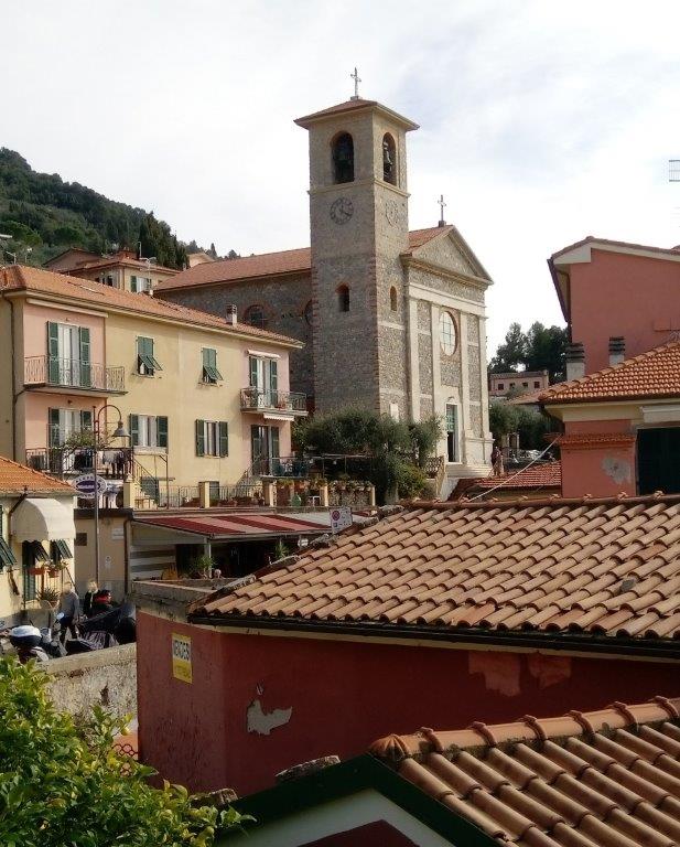 19-Tellaro-La chiesa
