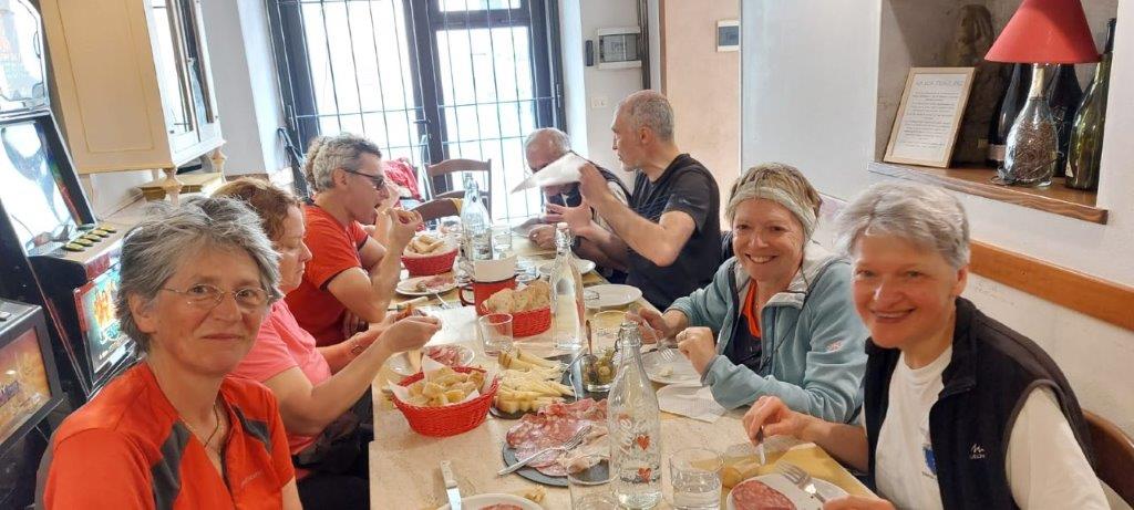17 ALL'OSTERIETTA DI S. AGATA