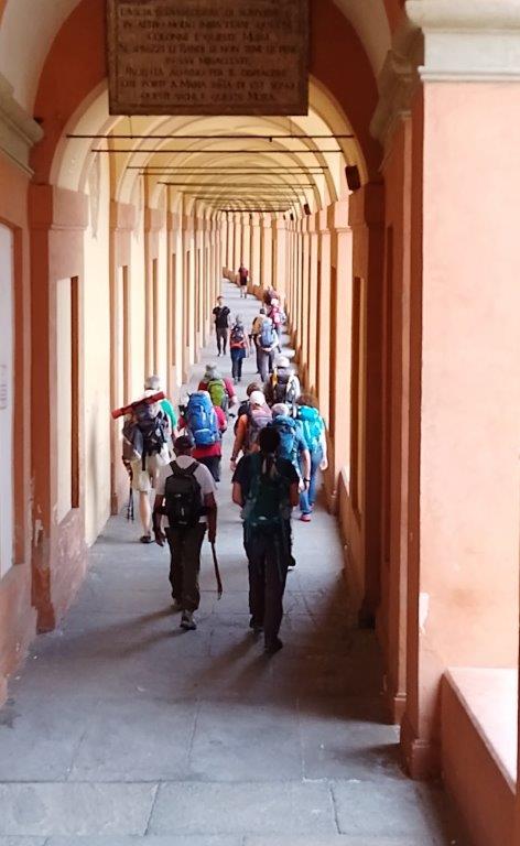 2 - Portici di S. Luca